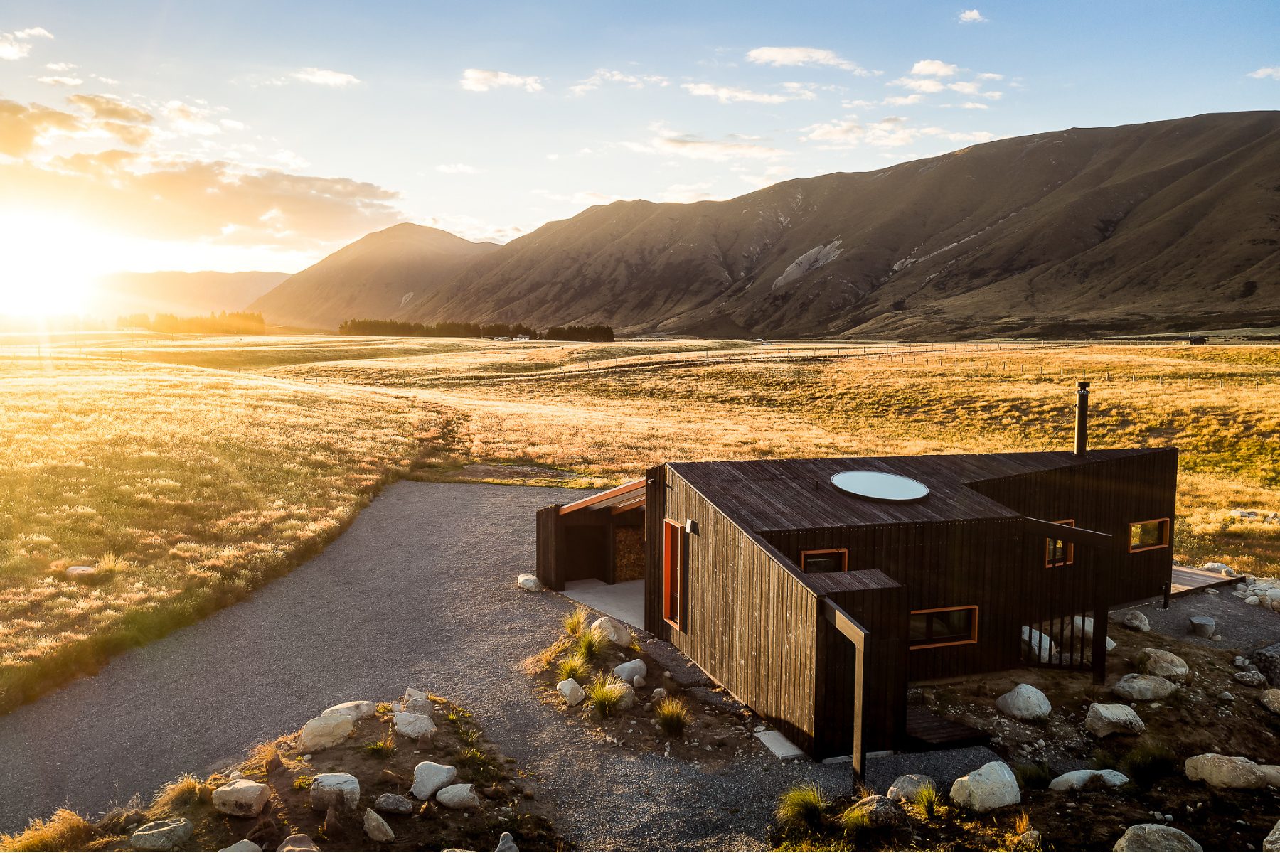 Bespoke Builds_Skylark Cabin 5